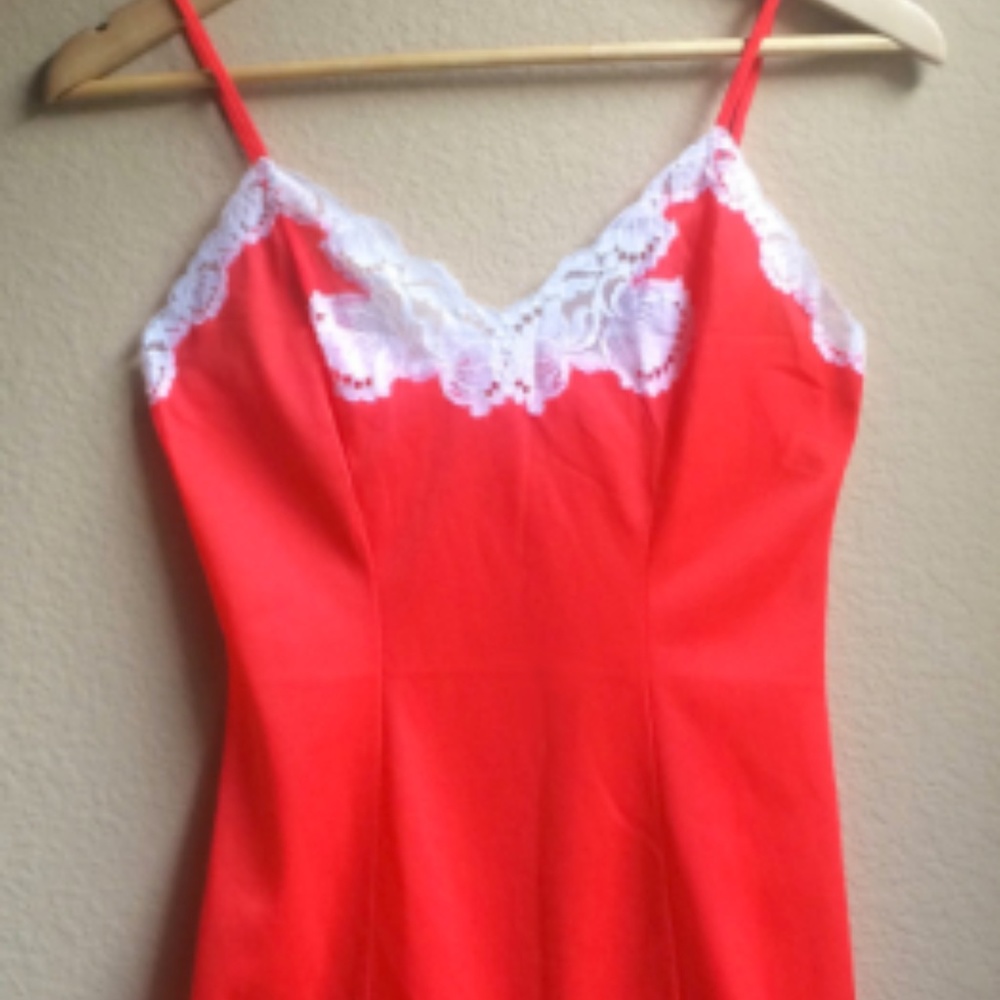 Vintage Hollywood Vassarette Warm Red Slip/Nightie
